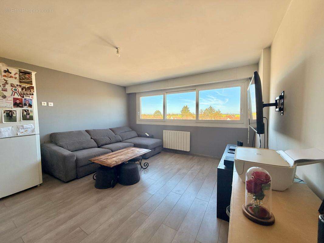 Appartement à GENLIS