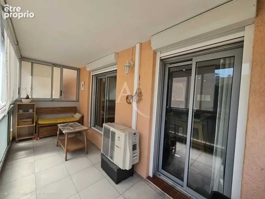 RARE ! Appartement rénové 3 pièces 66m² avec GARAGE !! - photo 15