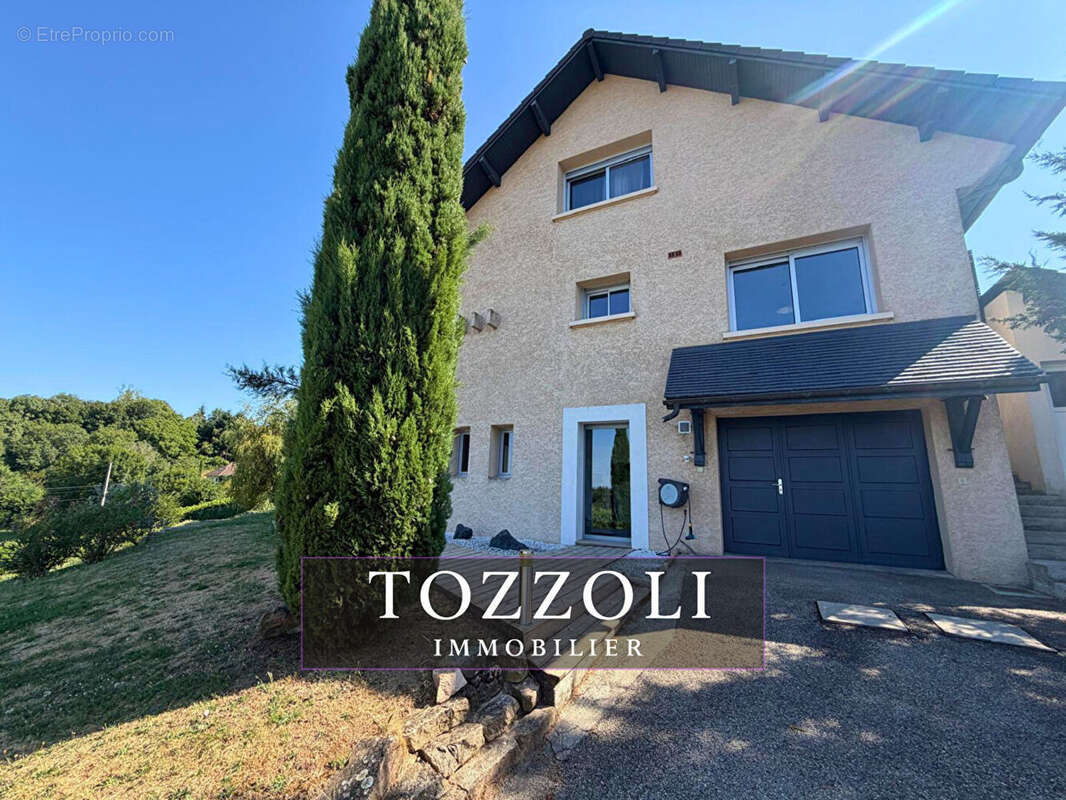 Maison Roche 8 pièce(s) 210.15 m2 - photo 4