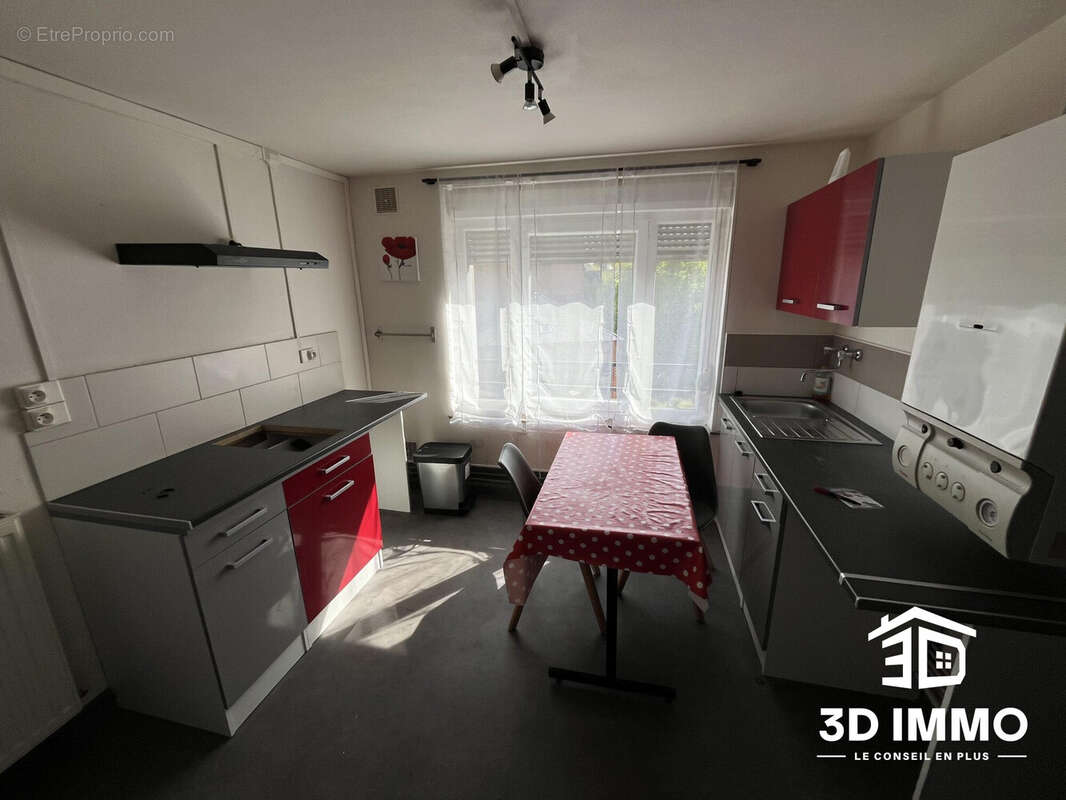 Appartement à AVESNES-SUR-HELPE