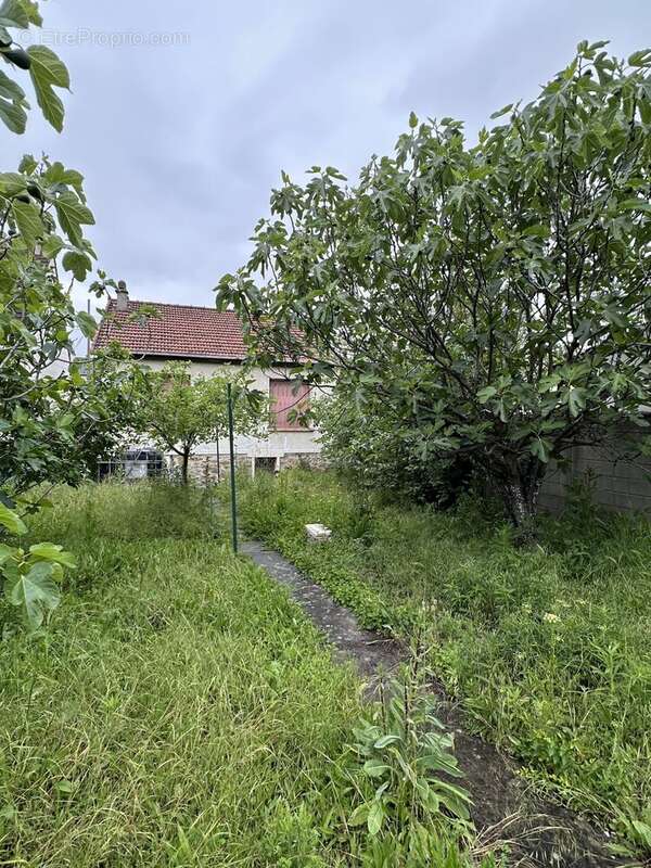 Maison à LE BLANC-MESNIL