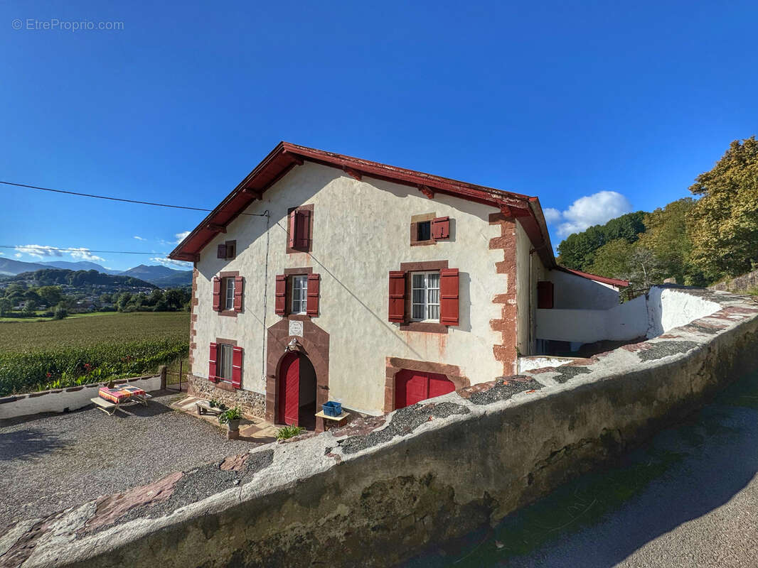 Maison à SAINT-JEAN-PIED-DE-PORT