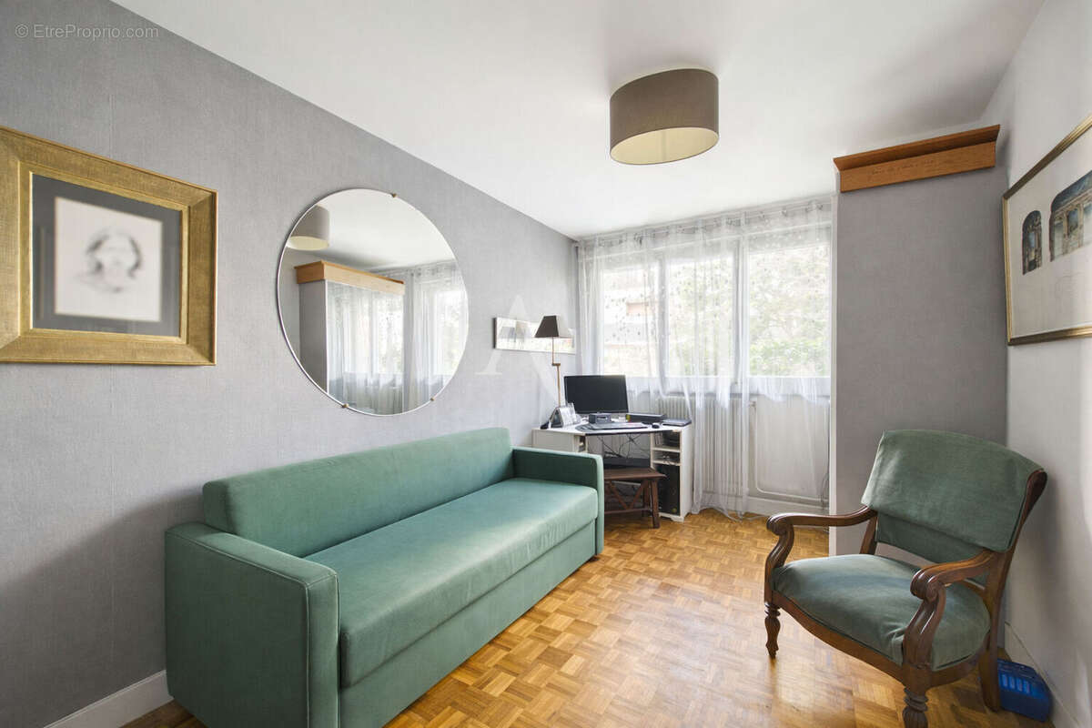 Appartement à SAINT-MAUR-DES-FOSSES