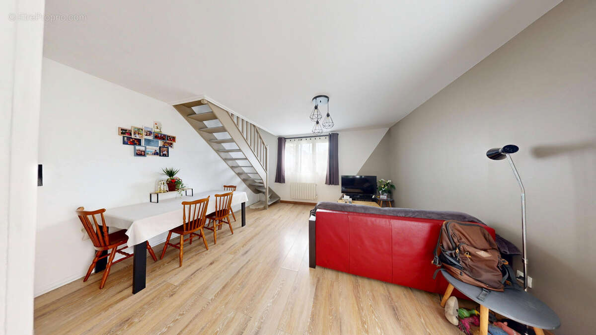 Maison à PLAISIR