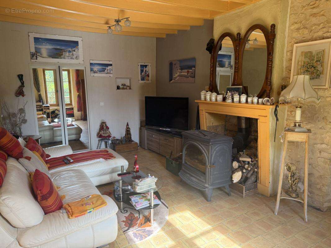 Maison de campagne 1h30 de Paris sur 2ha57 dans un site superbe - photo 4