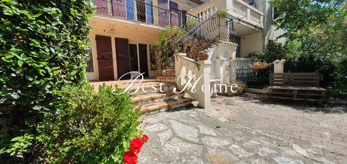 Maison à NIMES
