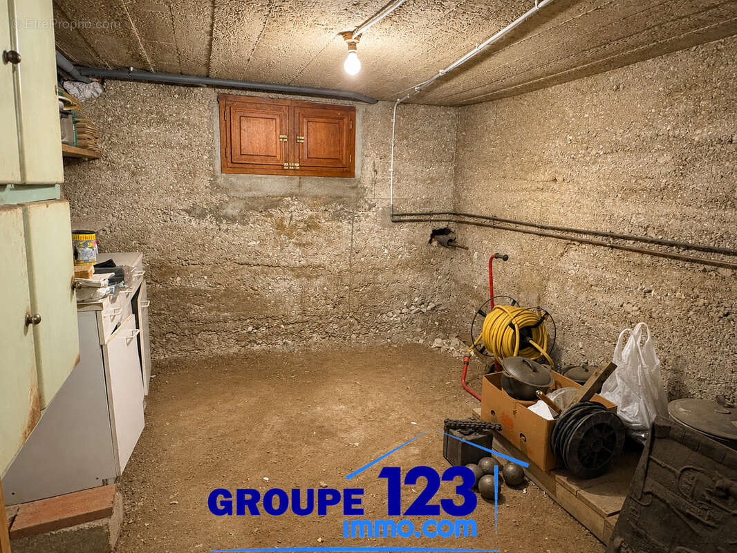 Maison familiale à Auxerre - Quartier Saint-Julien / Saint-Amâtre - photo 18