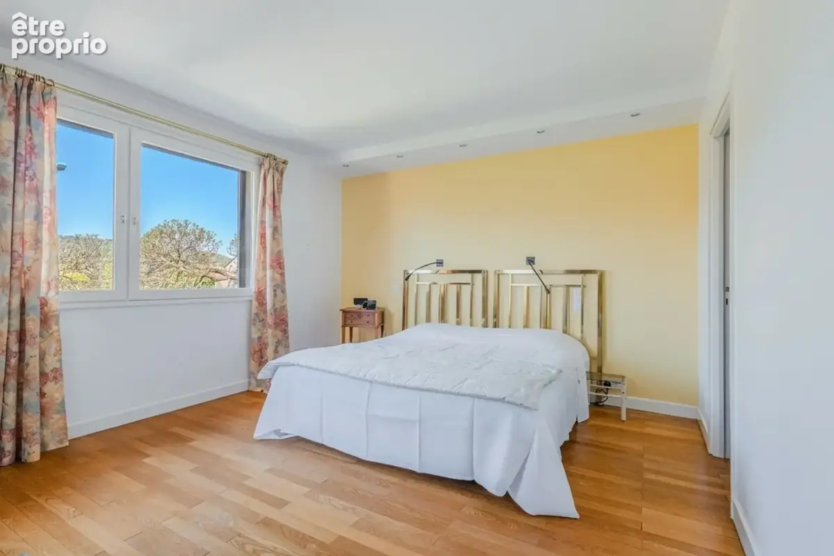 Maison à vendre 8 pièces CALUIRE ET CUIRE (69) Le Vernay, calme, sans vis à vis - photo 18