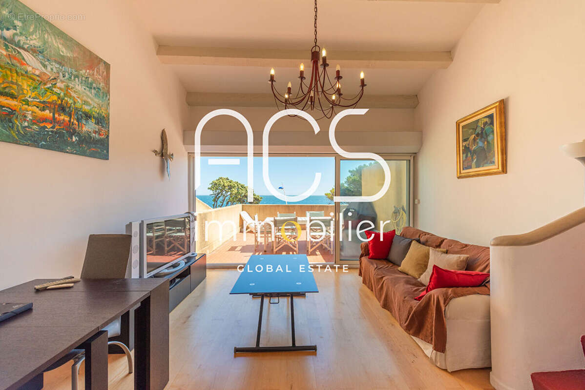 Appartement à SAUSSET-LES-PINS