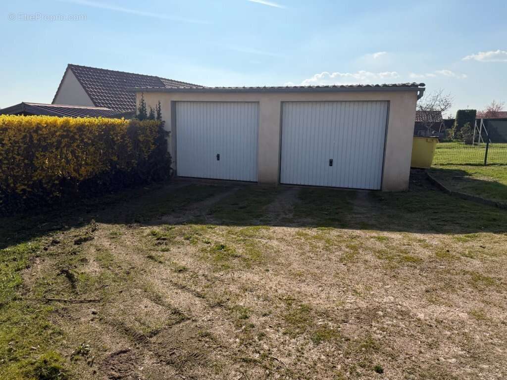 Maison à LE CREUSOT