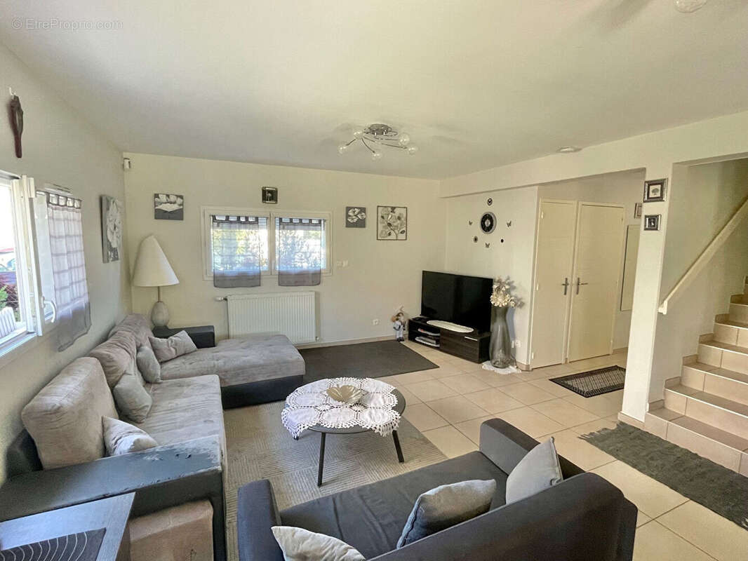 Maison à L'ISLE-D'ABEAU