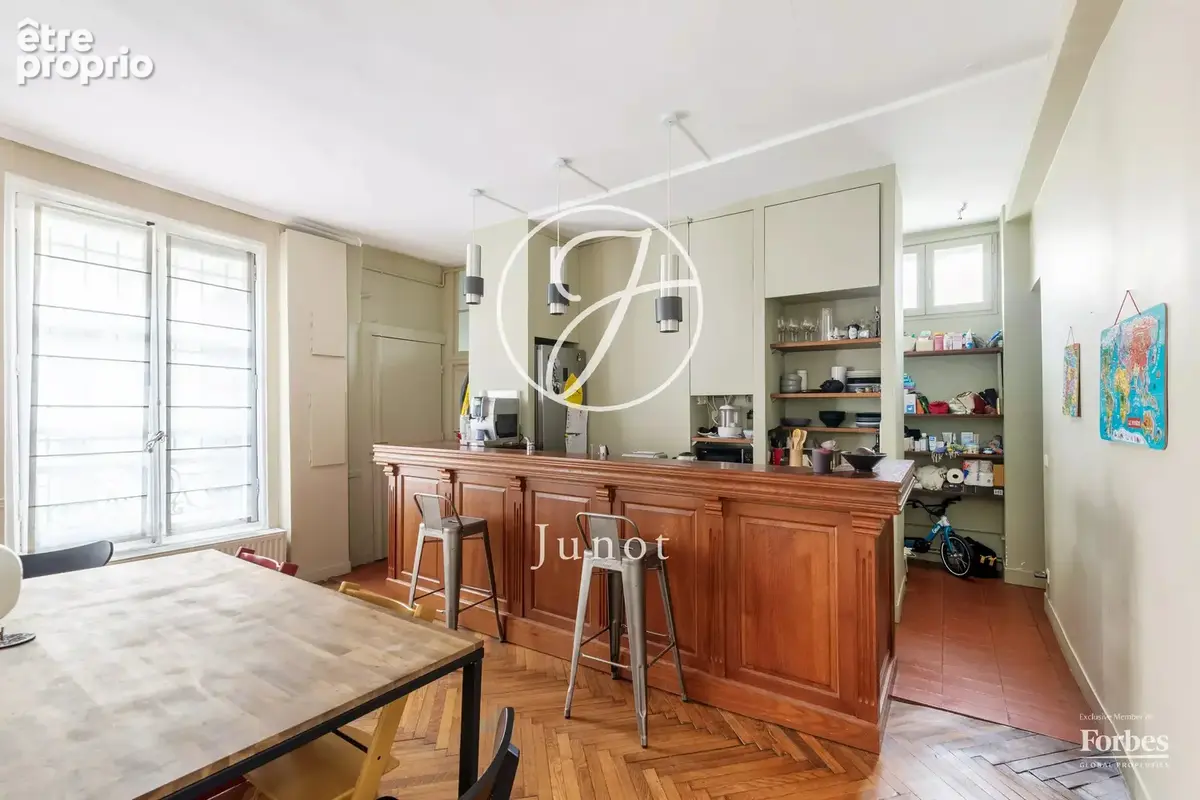 Paris 2e - SENTIER / MONTORGUEIL / RUE DES JEÛNEURS - Appartement - 3 pièces - 87,53m² Carrez - 89,32m² au sol - 2 chambres - photo 6