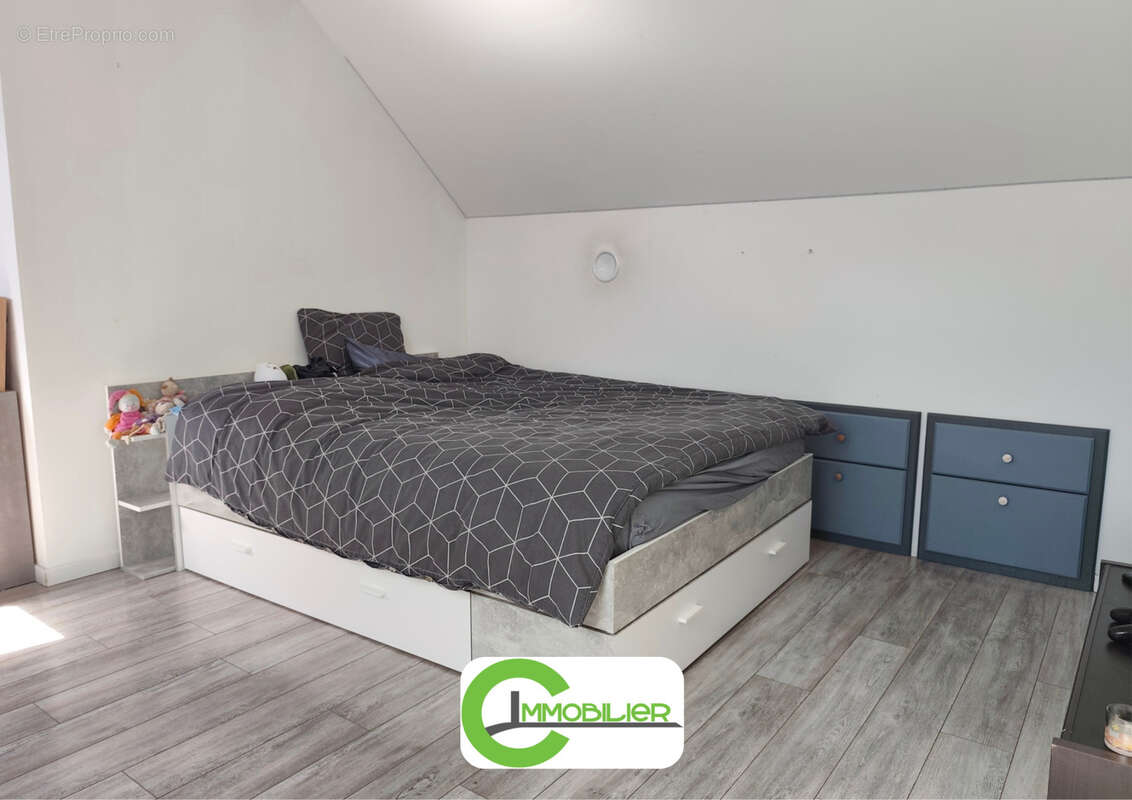 Maison à SAINT-CALAIS