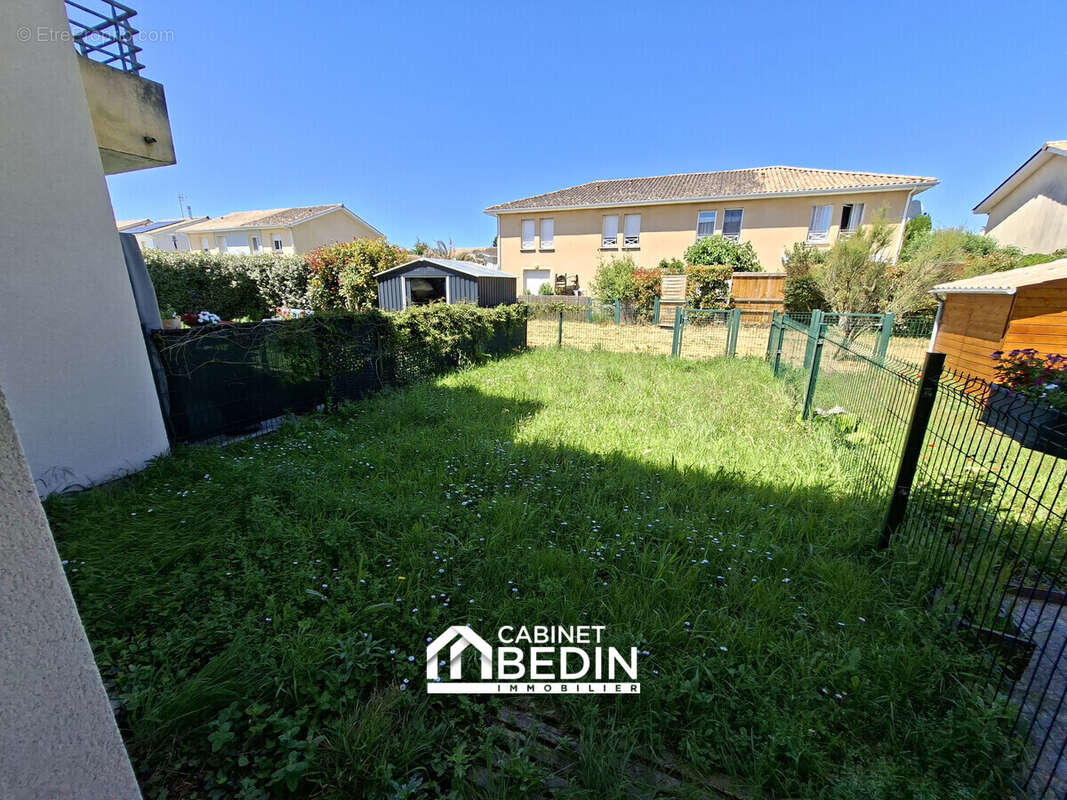 Appartement à ARES
