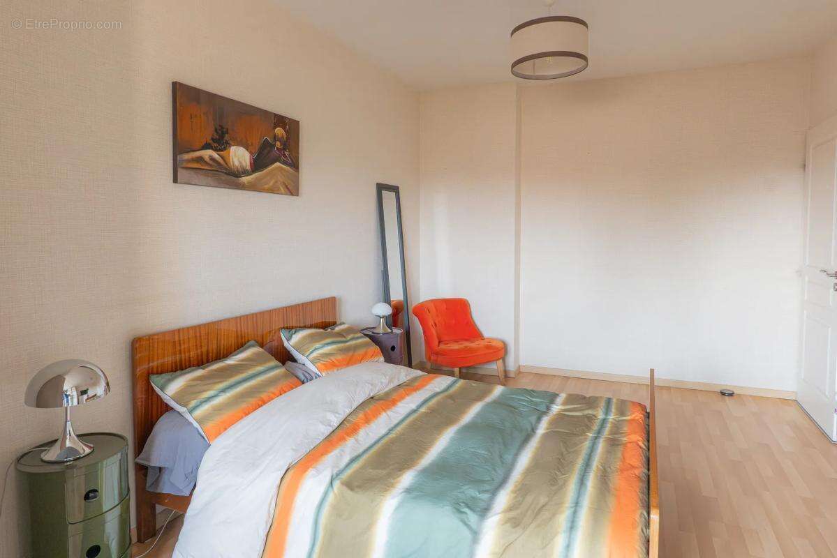 Appartement à VALENCIN