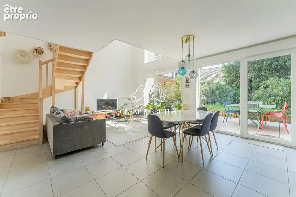 Appartement 120 m² à Ecully  - photo 2