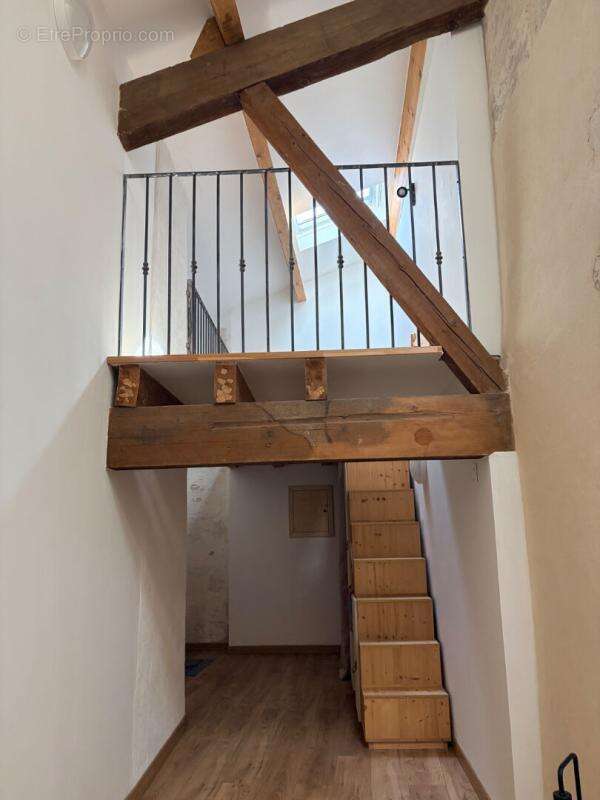 Maison à DOMAZAN