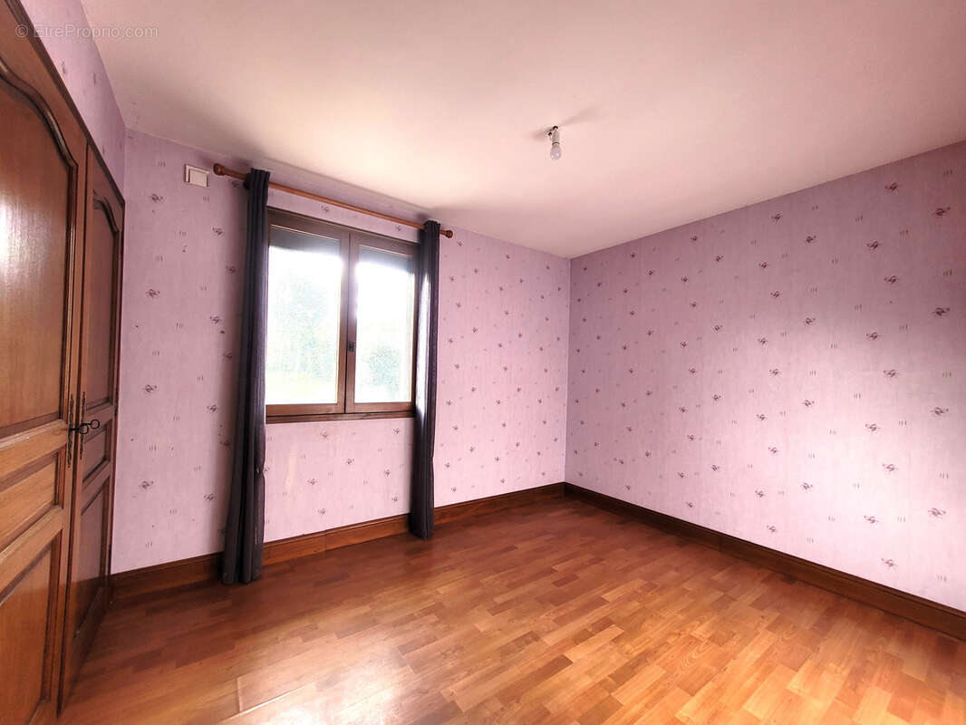 Maison à EPINIAC