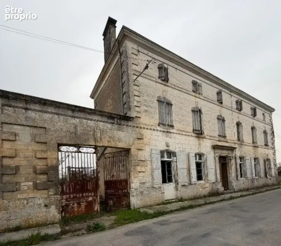 Photo Maison à Agris au prix de 255 000€