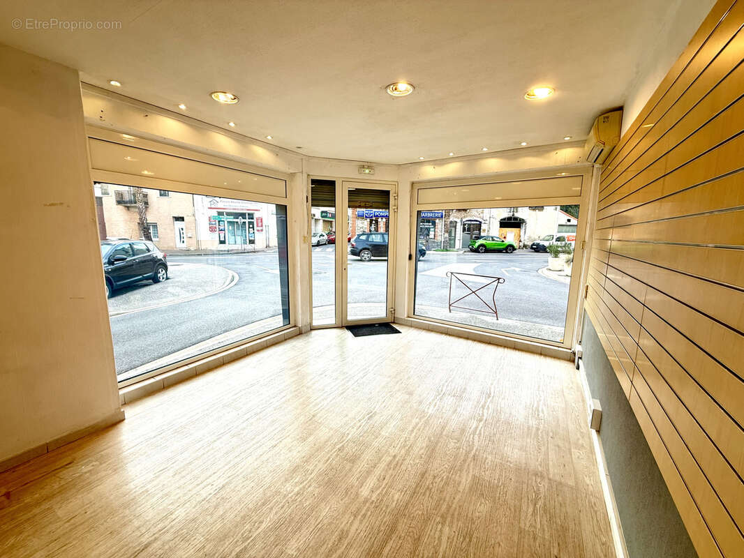 Commerce à LE BOULOU