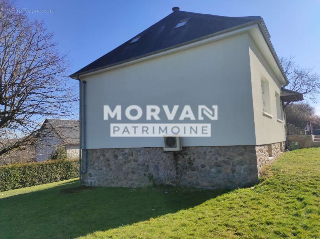 Maison à CHATEAU-CHINON(VILLE)