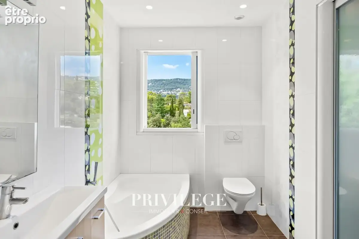 Peymeinade — Villa contemporaine de première main, piscine et ascenseur - photo 28