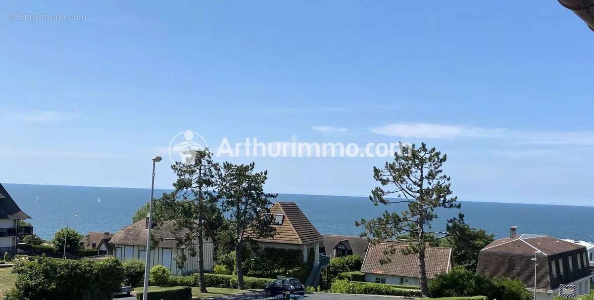 Appartement à BENERVILLE-SUR-MER