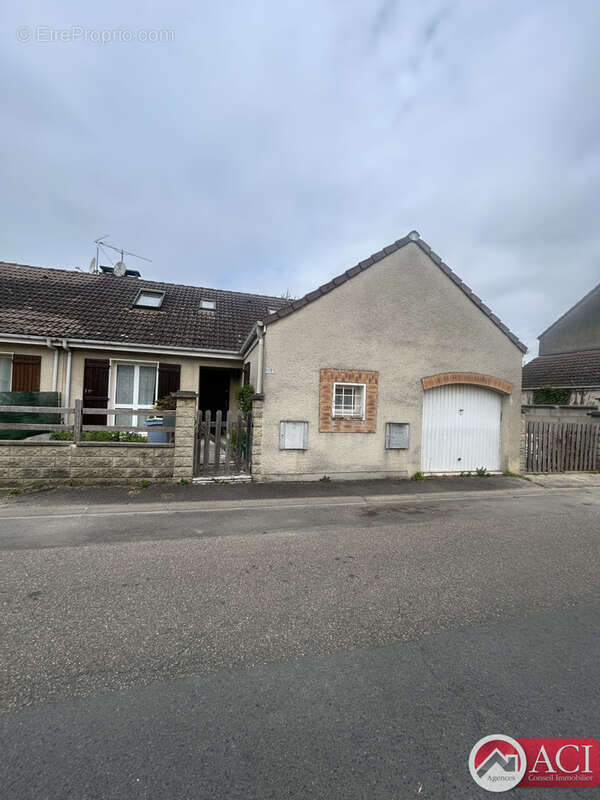 Maison à BEAUMONT-SUR-OISE