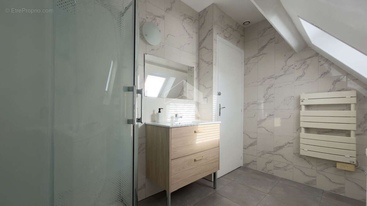 Maison à VIRY-CHATILLON