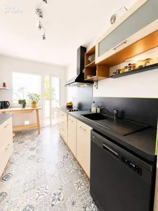 Appartement T4 Quartier Michelet / Petit Port / Loquidy - photo 2