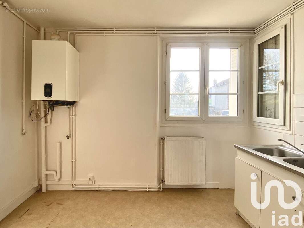 Photo 4 - Appartement à ROMILLY-SUR-SEINE