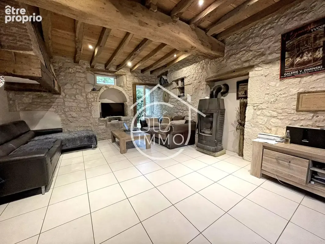 SIGOULES ET FLAUGEAC : Belle maison en pierre 3 pièces de 80m² évolutive avec dépendance attenante à rénover - photo 4