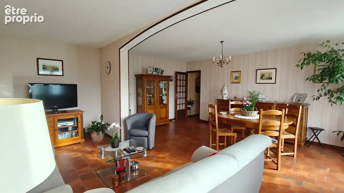 Limoux - Villa de 142m2 habitable avec garage et dépendances - photo 6