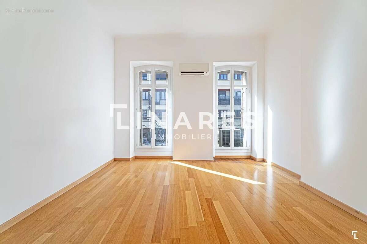 Appartement à MARSEILLE-6E