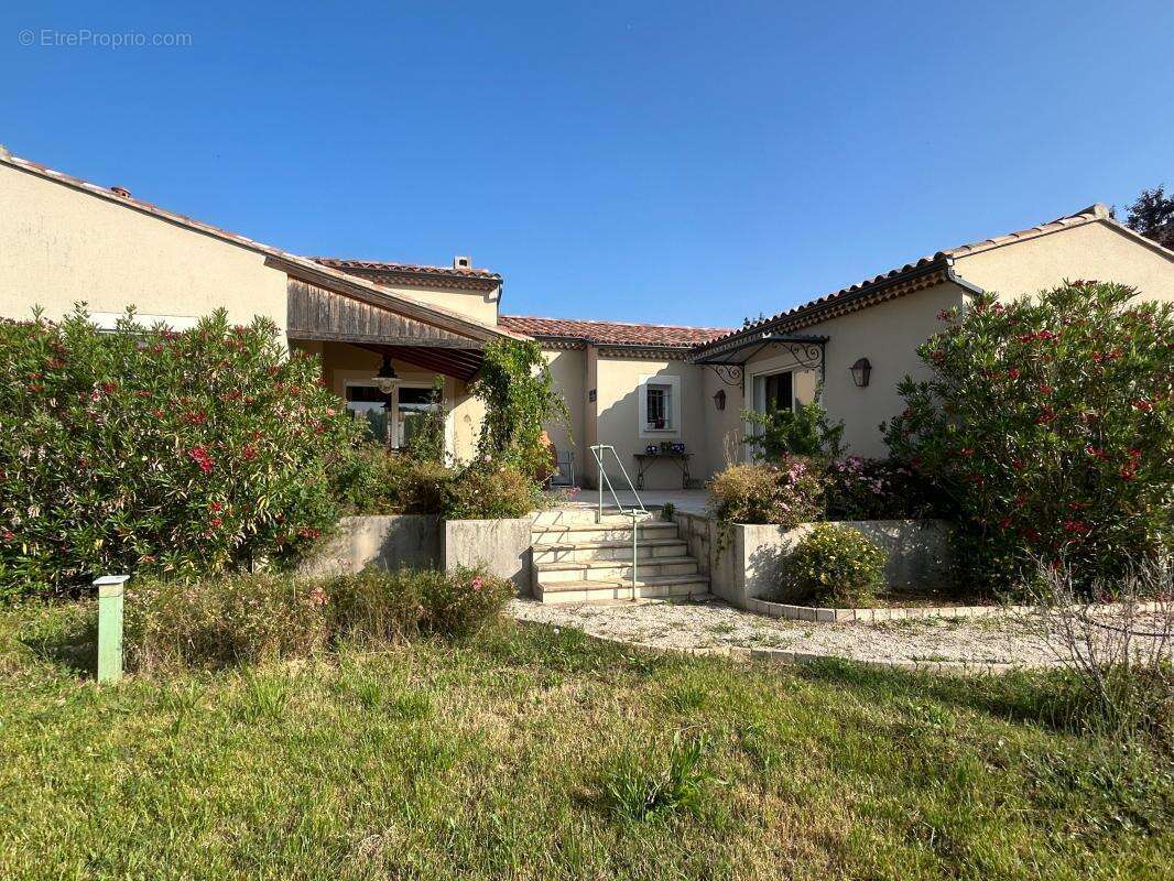 Maison à VAISON-LA-ROMAINE