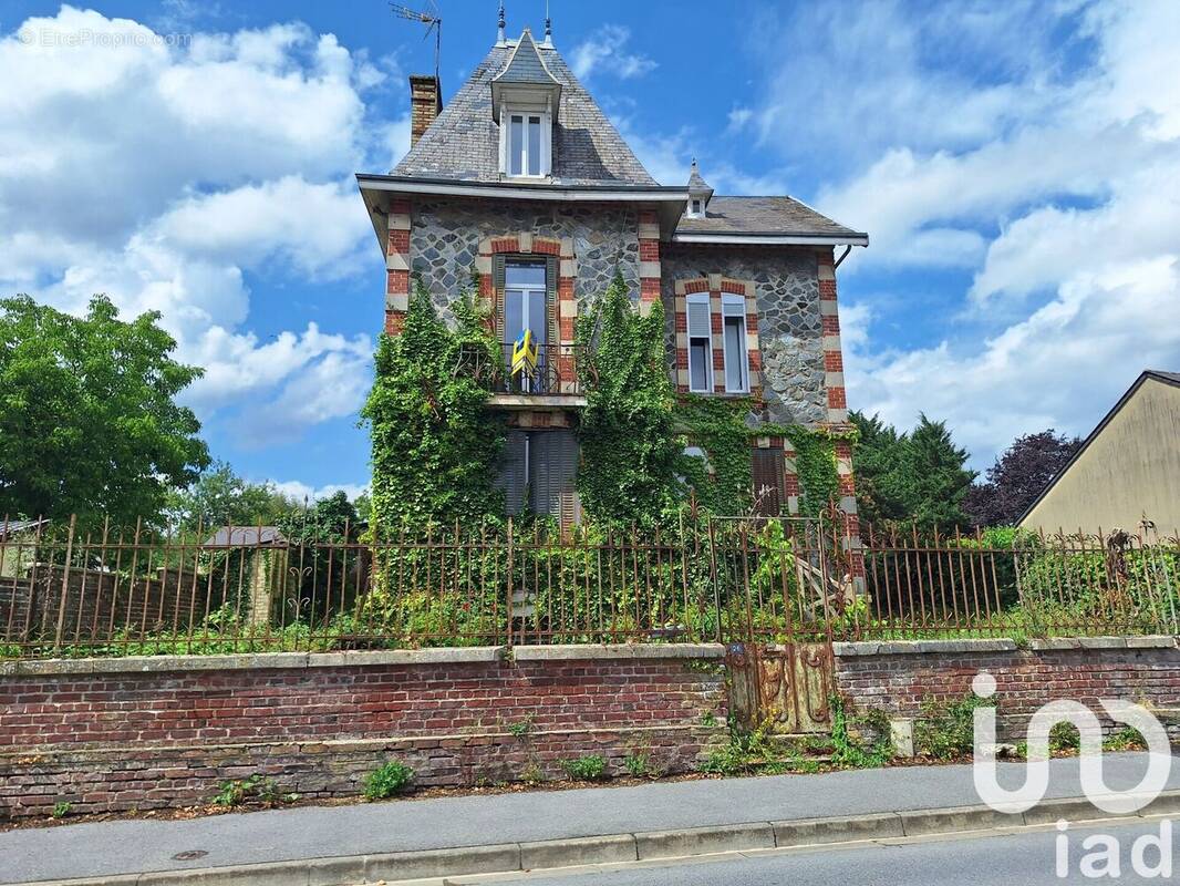 Photo 1 - Maison à VOUZIERS