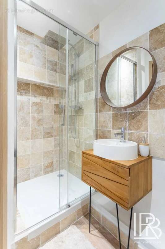 Appartement à MARSEILLE-2E