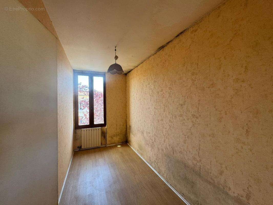 2 maisons en pierres 160m² avec jardin / garage - POMEROL 150 000€ - photo 7