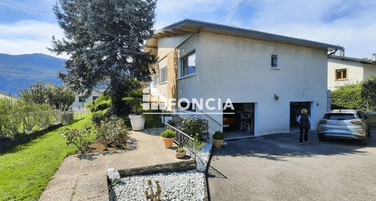 Maison à BRISON-SAINT-INNOCENT