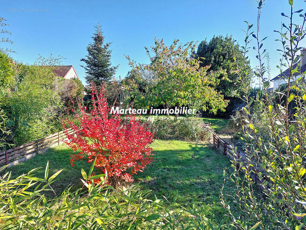 Maison à SAINTE-JAMME-SUR-SARTHE