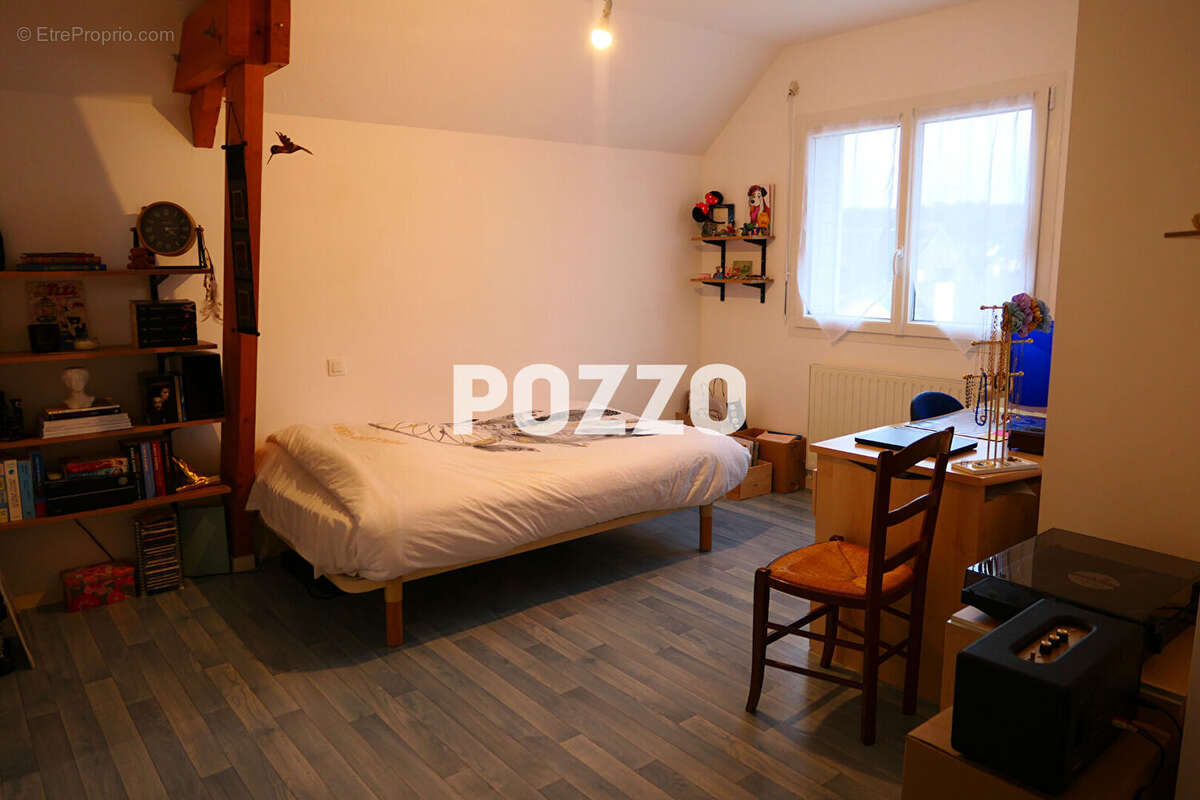 Appartement à JULLOUVILLE