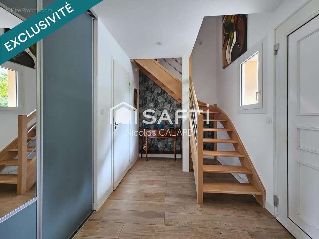 Maison 125 m² à Saint-Vincent-En-Bresse  - photo 8
