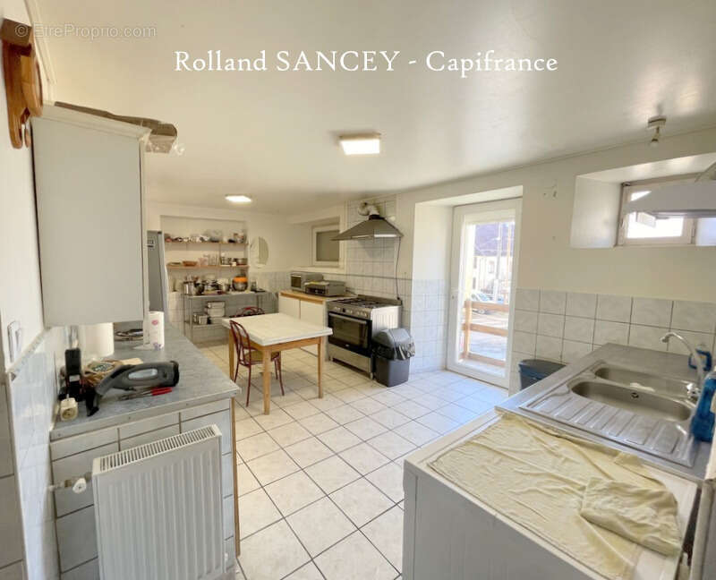 Maison avec activité à vendre 10 pièces MONTECHEROUX (25) - photo 6