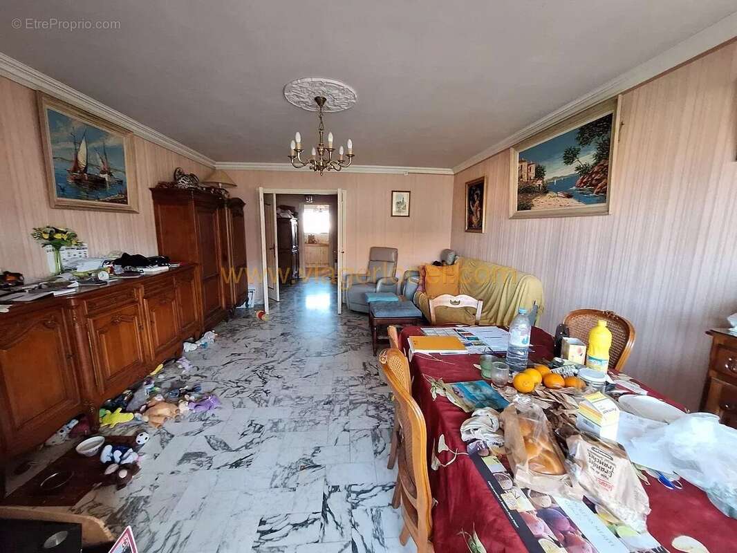 Appartement à FREJUS