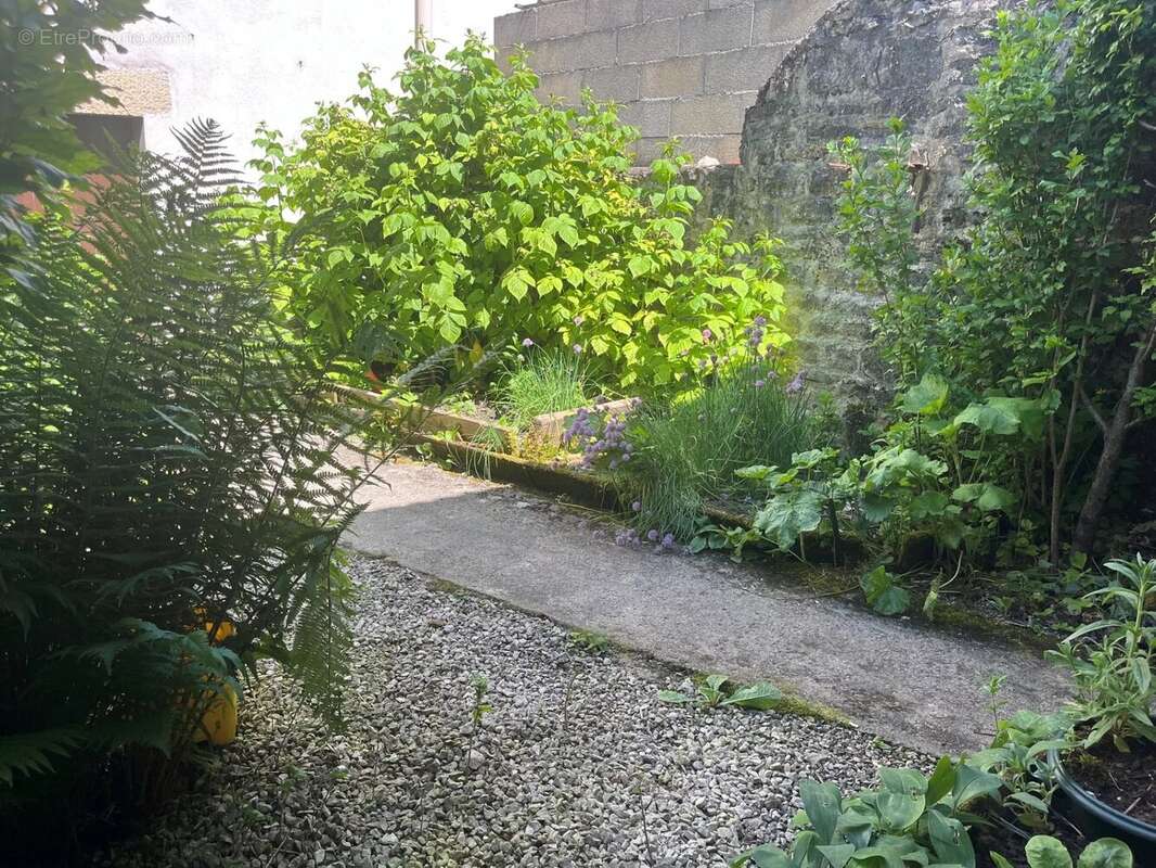 Maison à VERREY-SOUS-SALMAISE