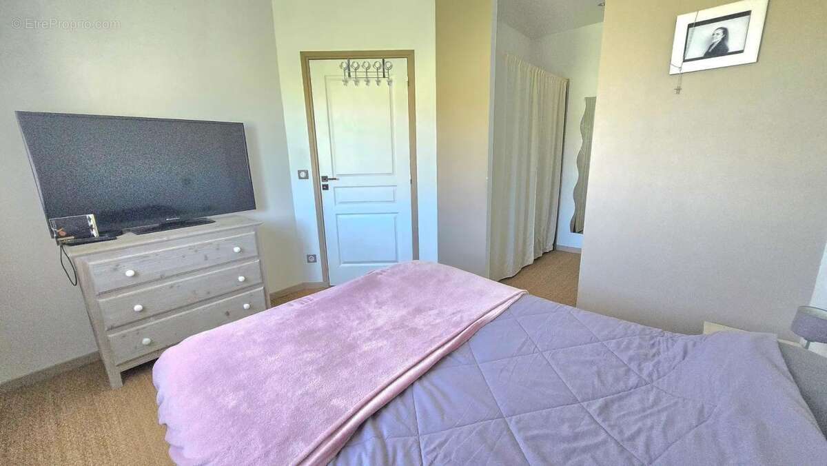 Maison à MONTAIGU-DE-QUERCY