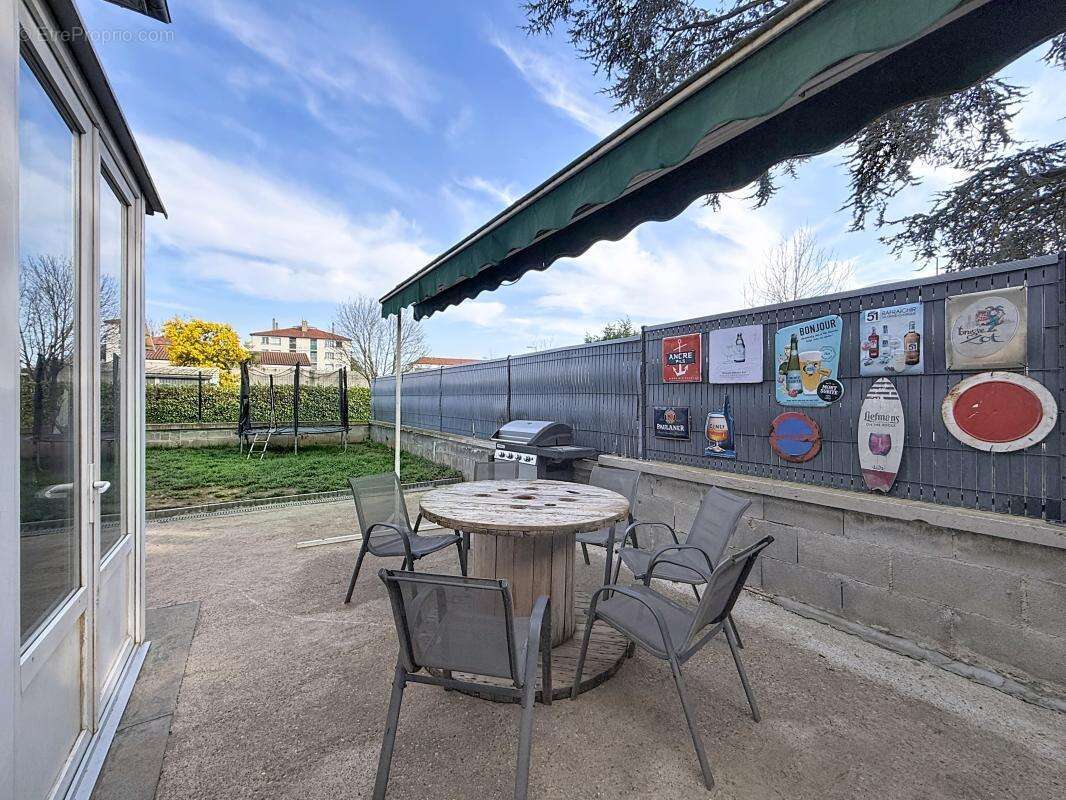 Appartement à GRIGNY