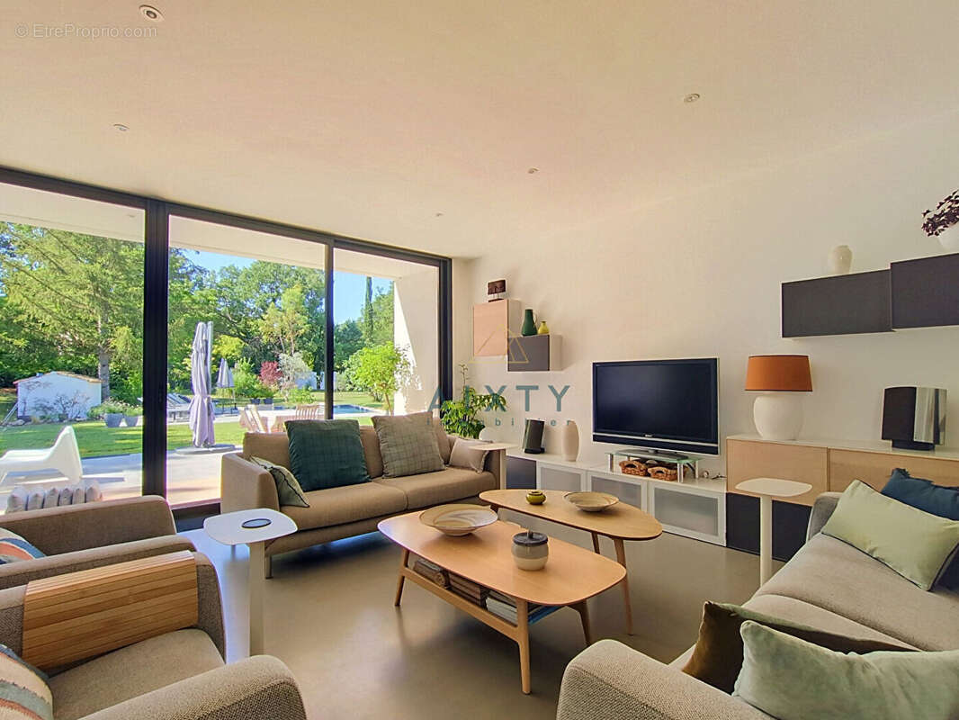 Propriété contemporaine d'exception à 20 minutes d'Aix en Provence - photo 3