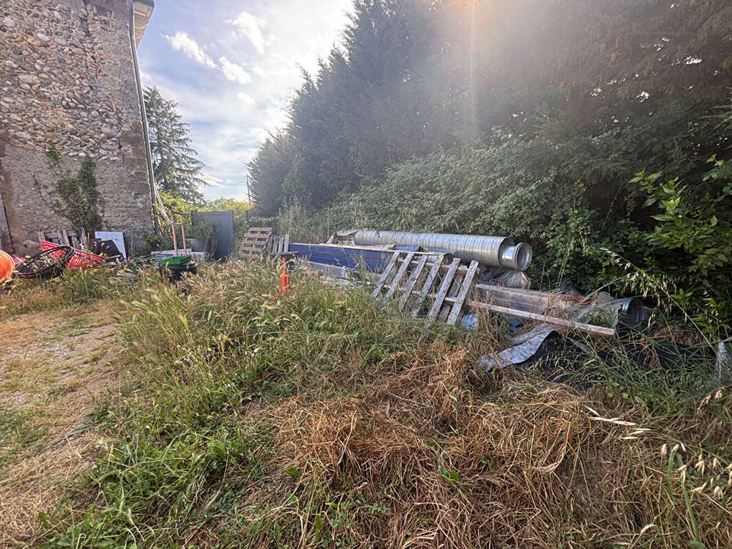 Autre à CHATEAUNEUF-SUR-ISERE