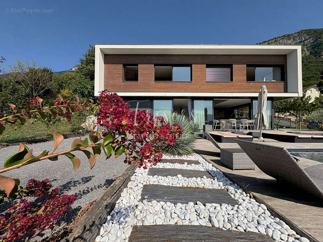 Maison à MERY